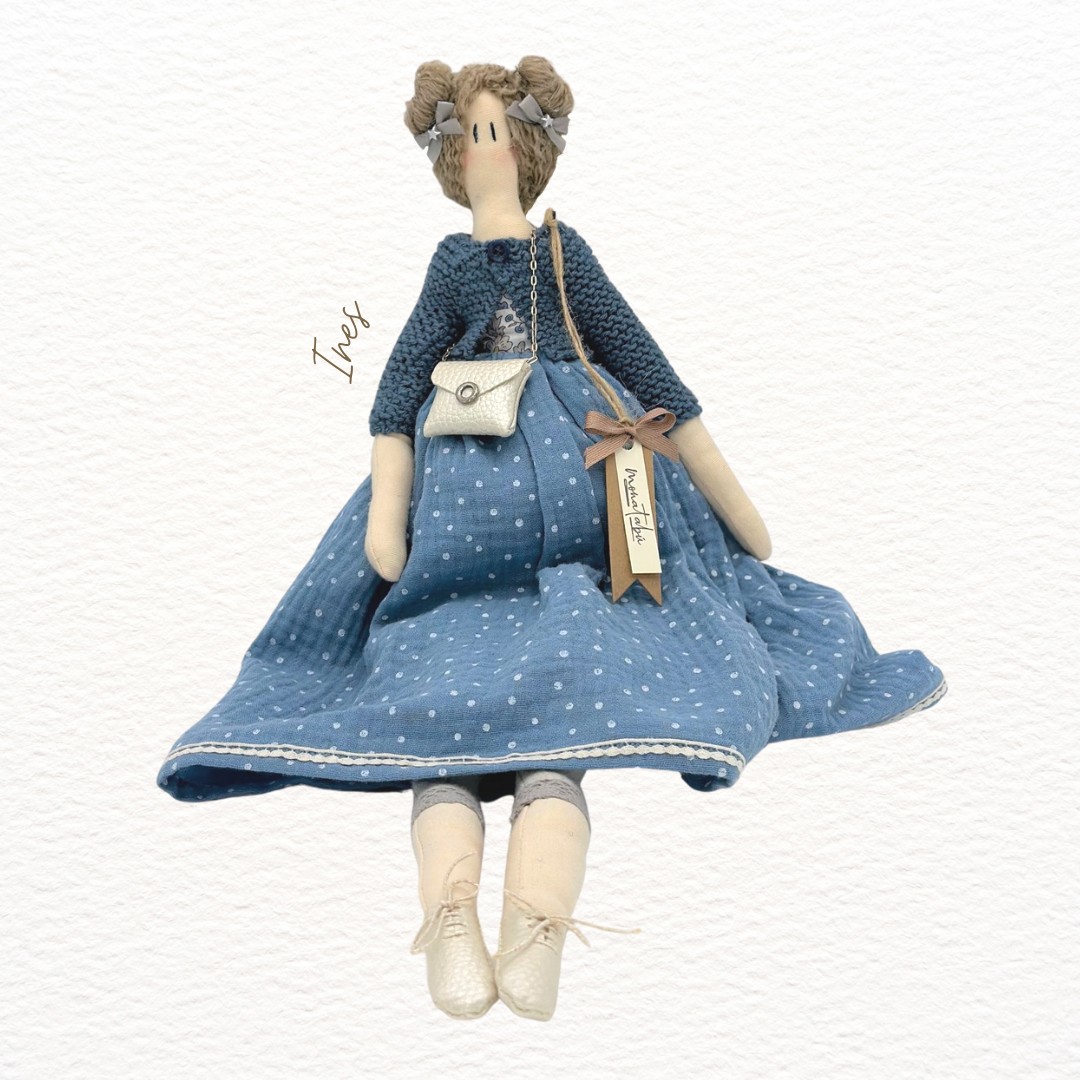 657 MUÑECA COLECCION INES 1 Muñeca colección Inés
